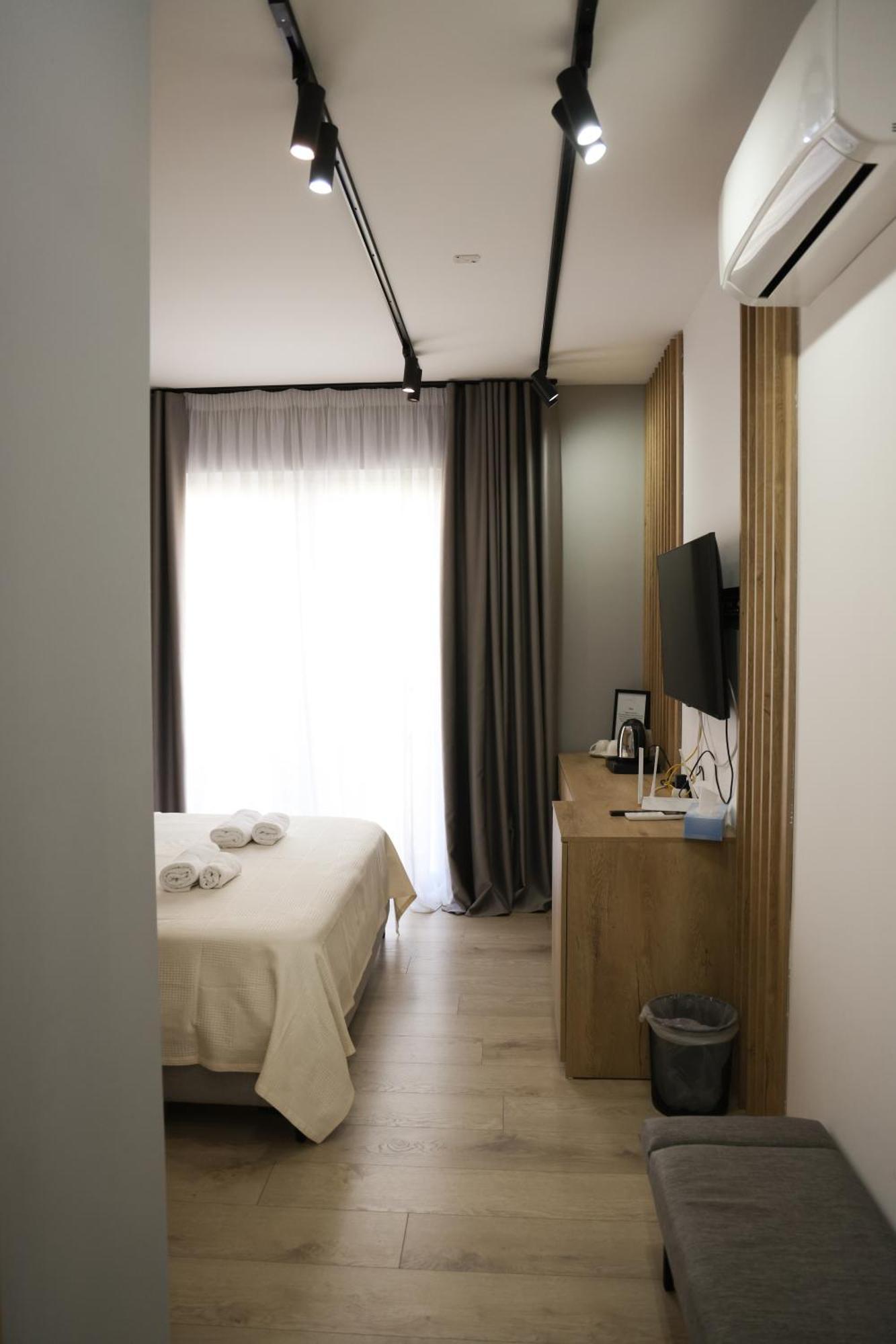Sol Hotel Shkoder Exterior photo